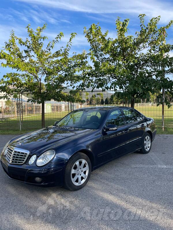 Mercedes Benz - E 200