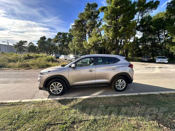 Hyundai - Tucson - 1.7 CRDI 5VR GLS