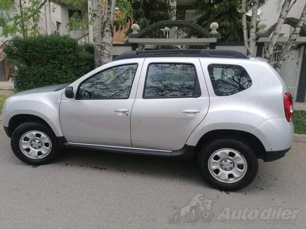 Dacia - Duster - 1.6 Laureate