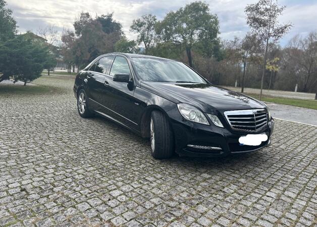 Mercedes Benz - E 220 - E220