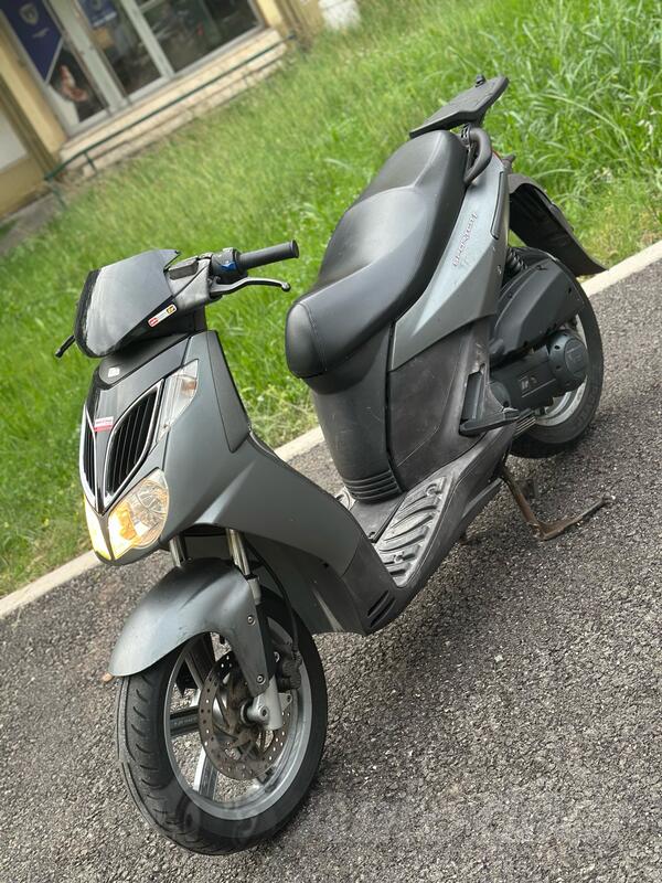 Aprilia - VB