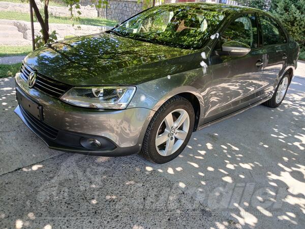 Volkswagen - Jetta - 1.6 rdi