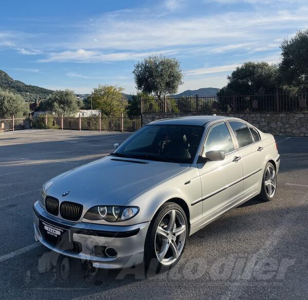 BMW - 318 - E46