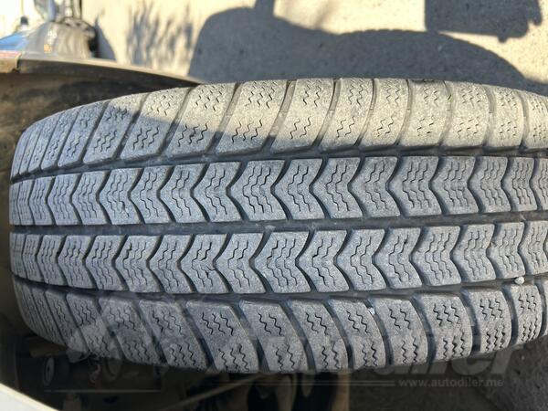 Semperit - 215/65R16 C - Zimska guma