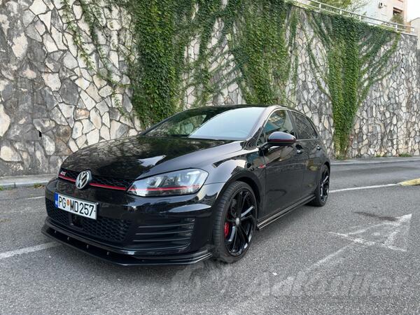 Volkswagen - Golf 7 - GTI