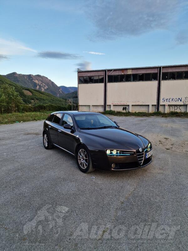 Alfa Romeo - 159 - 1.9 JTDM