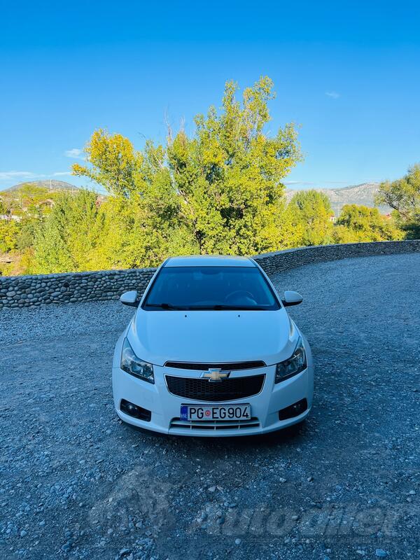 Chevrolet - Cruze - 2.0