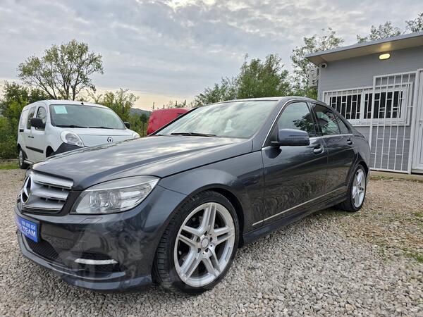 Mercedes Benz - 180 - AMG C180