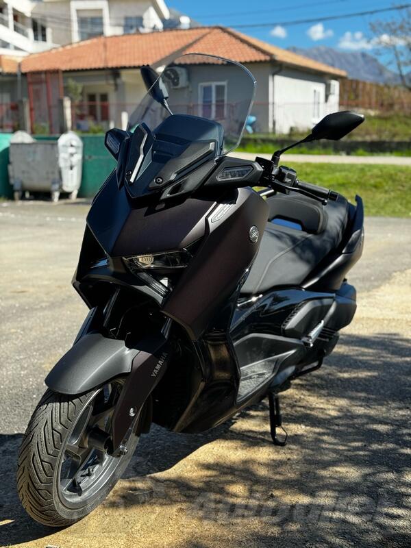 Yamaha - Xmax