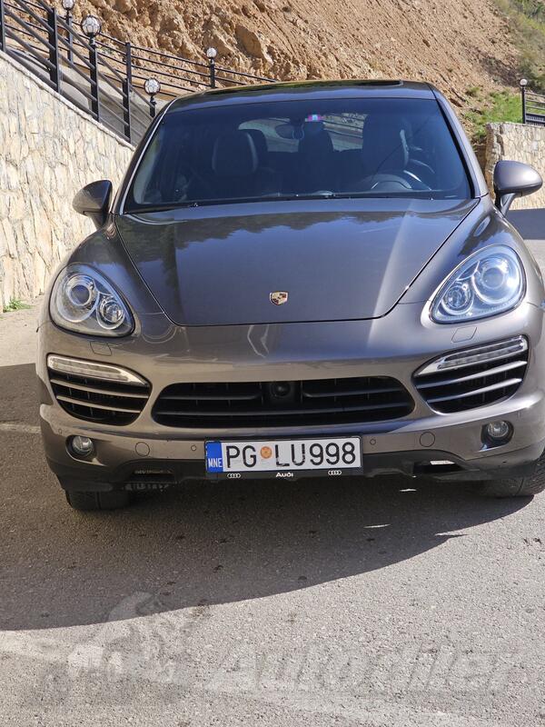 Porsche - Cayenne