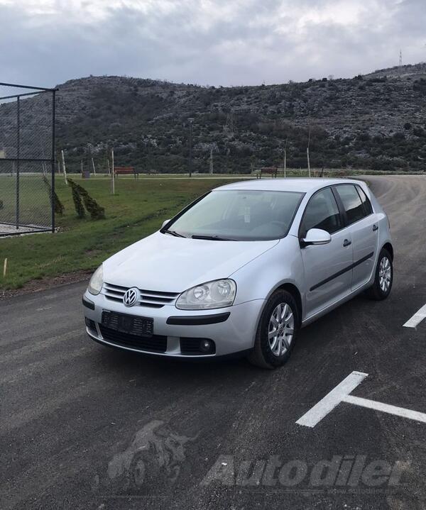 Volkswagen - Golf 5 - 1.9 TDI  77 KW