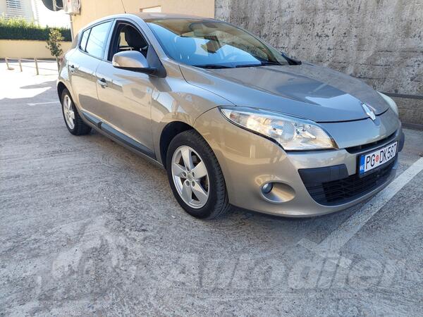 Renault - Megane - 1.6 16v