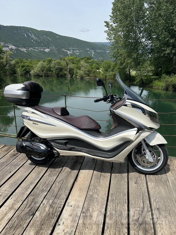 Piaggio - X10 EXECUTIVE ABS/ASR