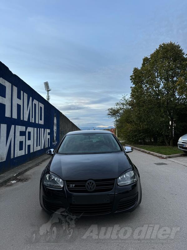 Volkswagen - Golf 5 - 2.0 TDI