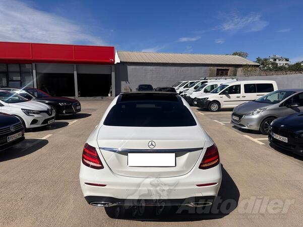 Mercedes Benz - E 220