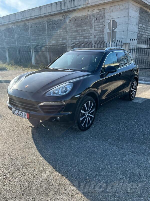 Porsche - Cayenne