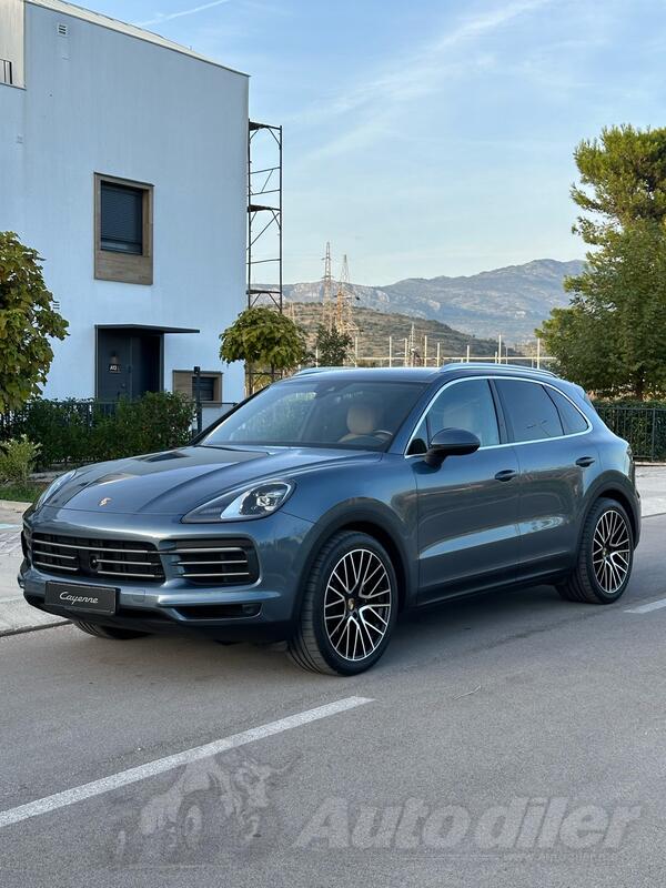 Porsche - Cayenne