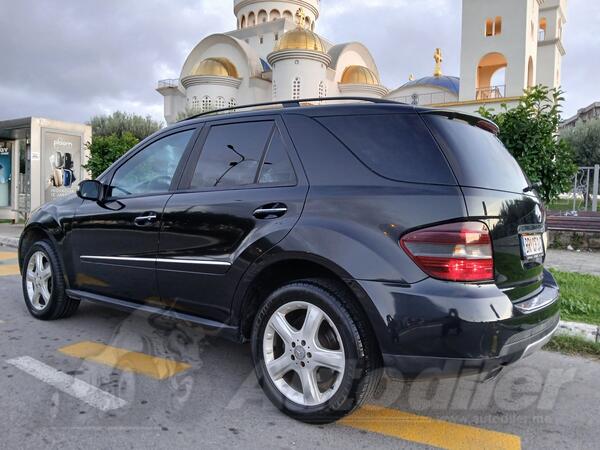 Mercedes Benz - ML 320 - 3.2