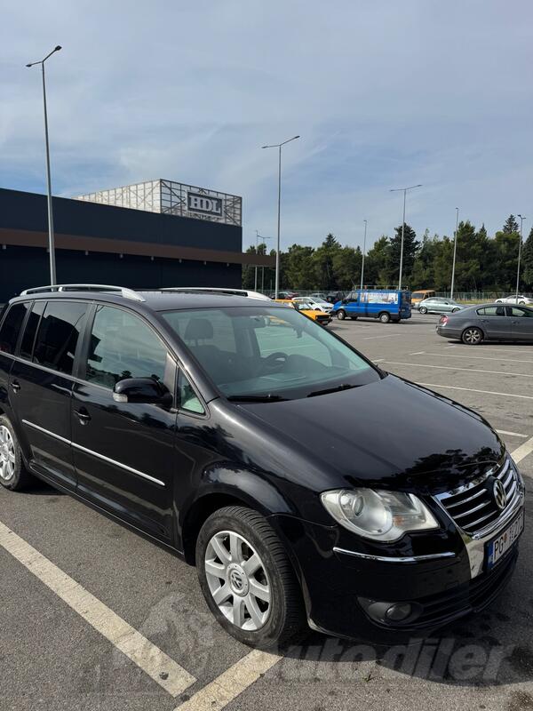 Volkswagen - Touran - 2.0 TDI