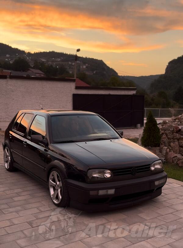 Volkswagen - Golf 3 - 2.0 16v 110kw