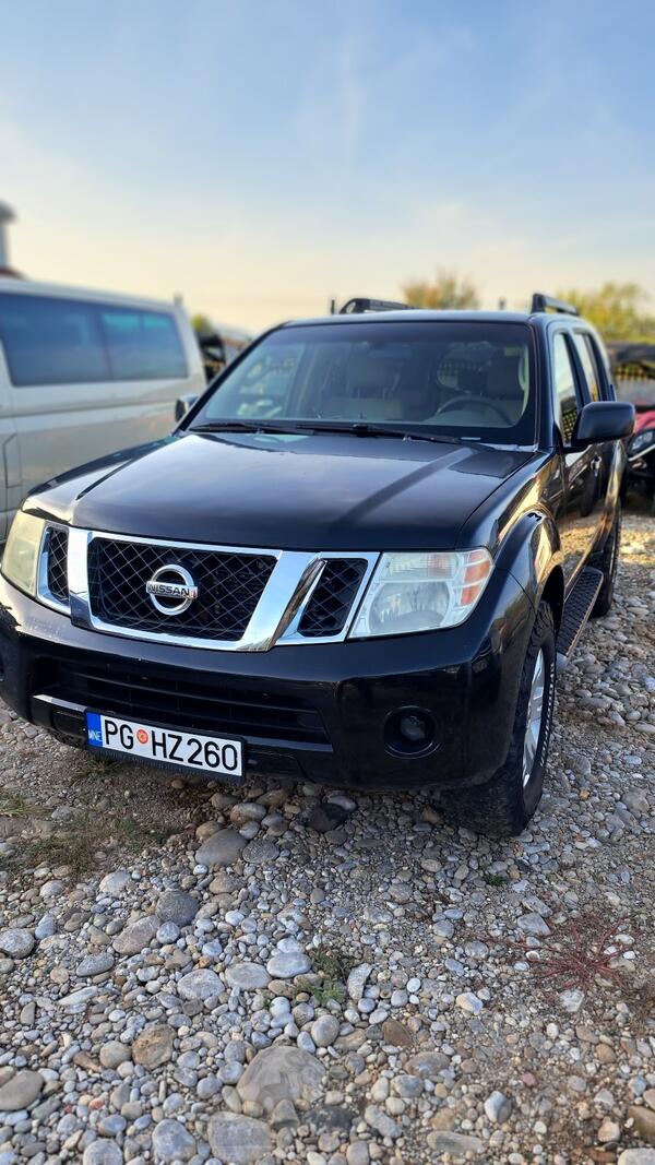 Nissan - Pathfinder - 4.0