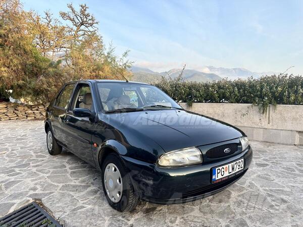 Ford - Fiesta - Benzin