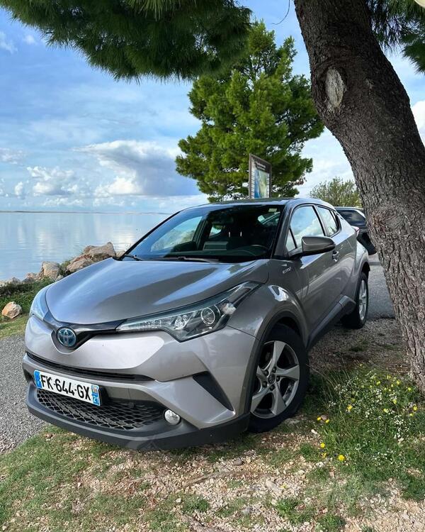 Toyota - C-HR - 1.8 Hybrid