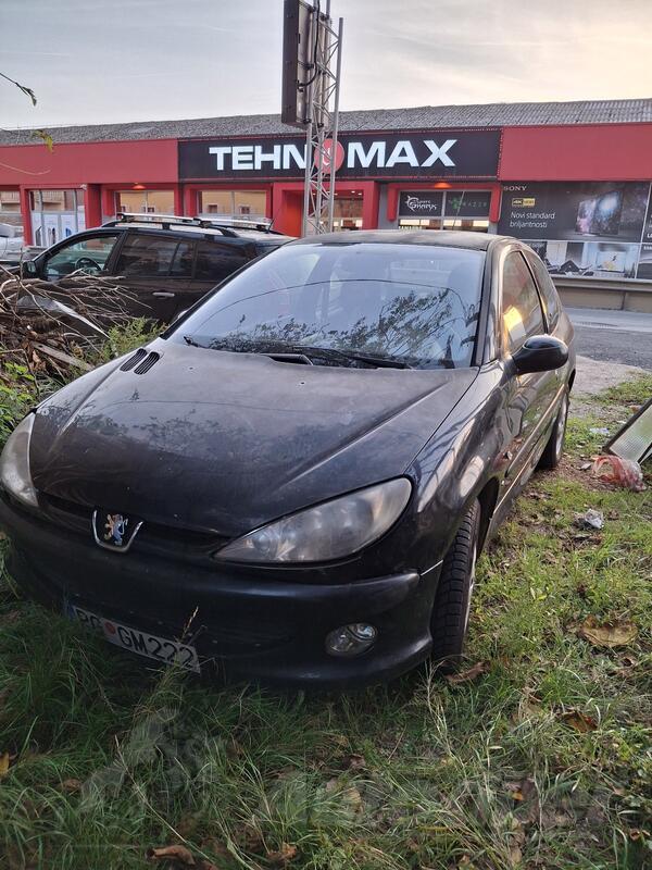 Peugeot - 206 - 1.6 80kw