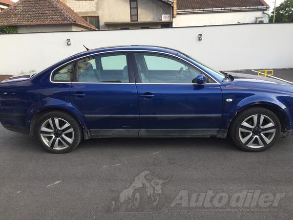 Volkswagen - Passat - 1.9 TDI