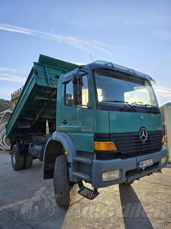 Mercedes Benz - Atego 1828