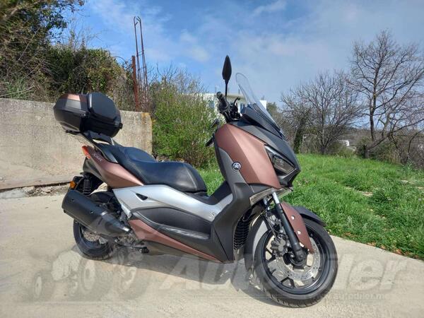 Yamaha - X-Max 300