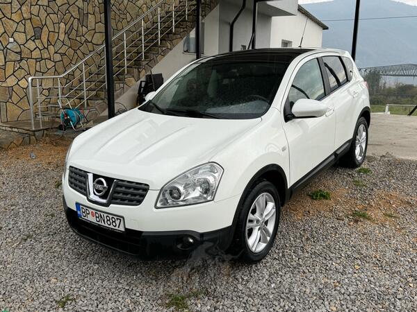 Nissan - Qashqai - 2.0 Aut 4x4