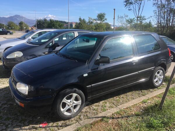 Volkswagen - Golf 3 - 1.6