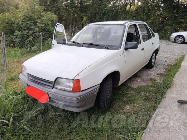 Opel - Kadett - 1300