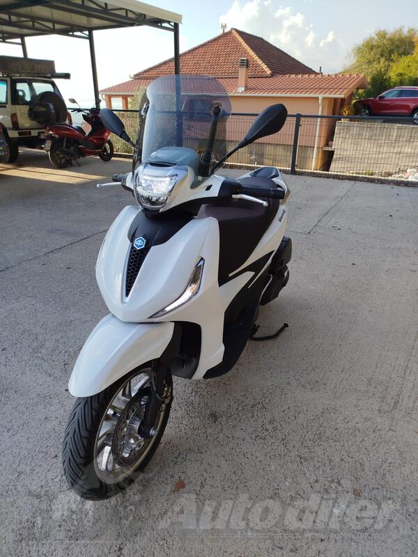 Piaggio - BEVERLY 400 HPE