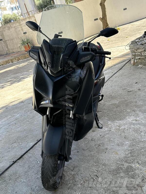 Yamaha - X-max tech