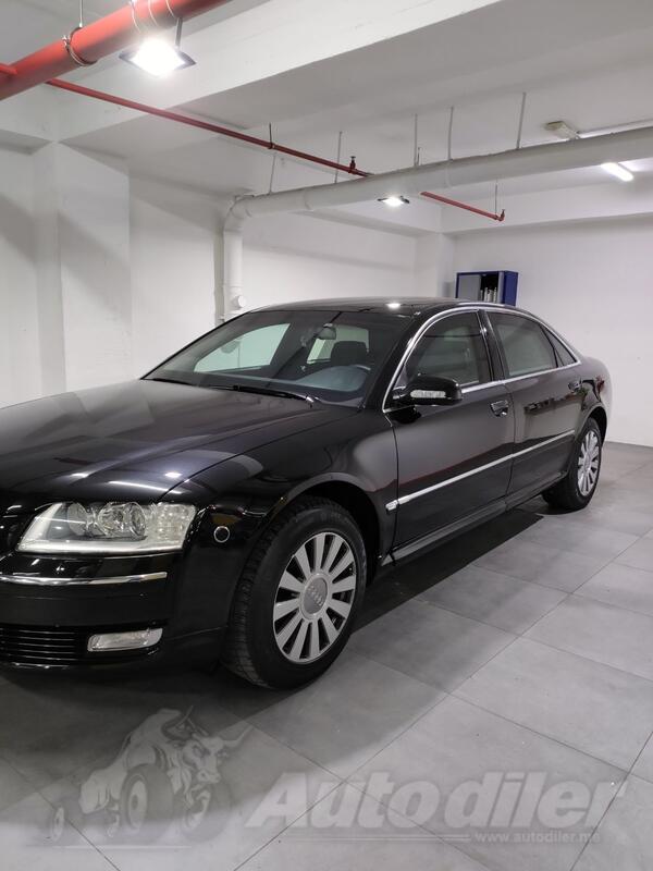 Audi - A8 -  W R 7 6.0 w 12