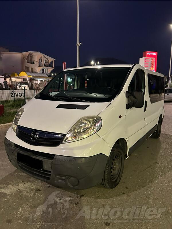 Opel - Vivaro