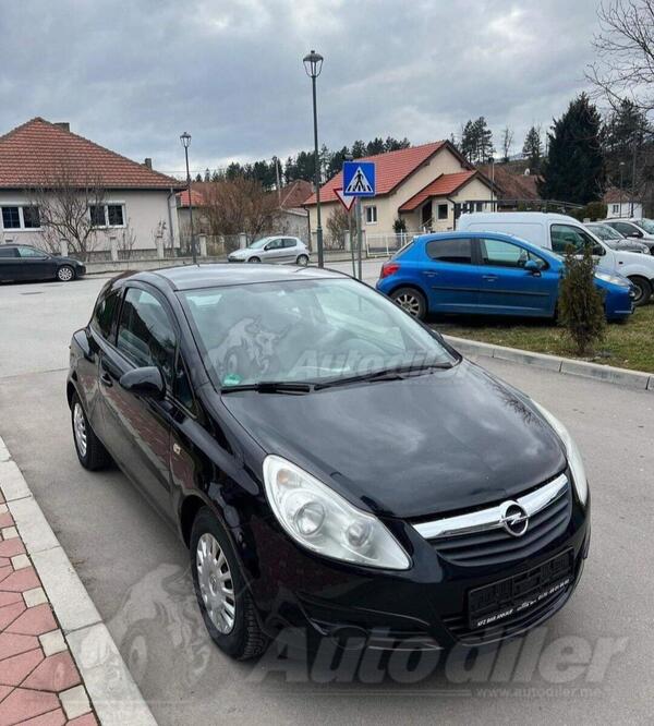 Opel - Corsa - 1.2 benzin