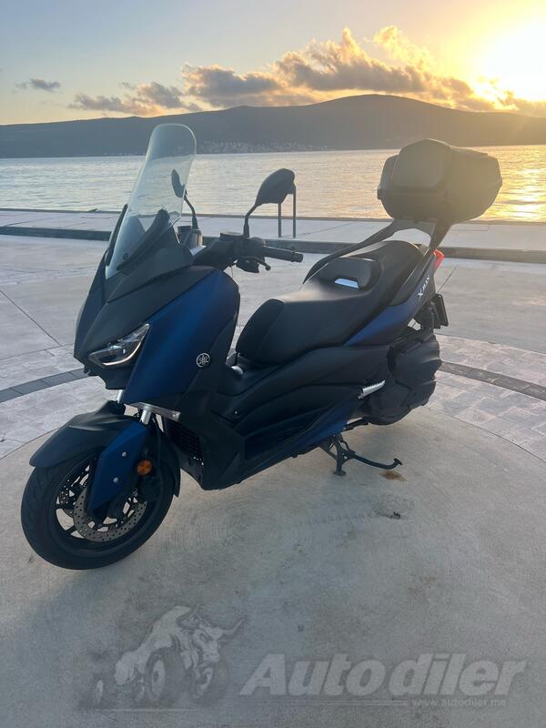 Yamaha - X Max