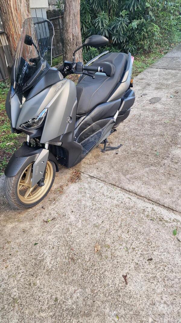 Yamaha - xmax