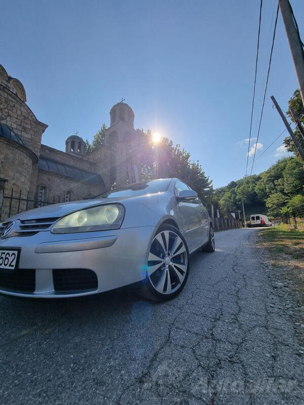 Volkswagen - Golf 5 - 1.9 TDI