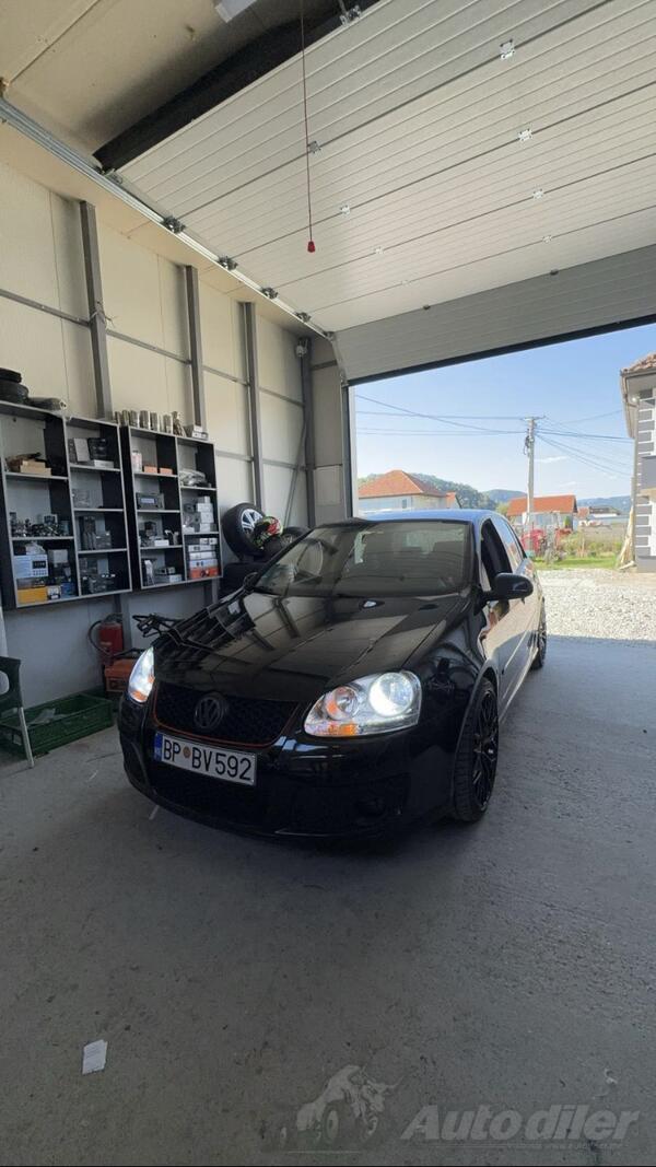 Volkswagen - Golf 5 - 1.9 TDI