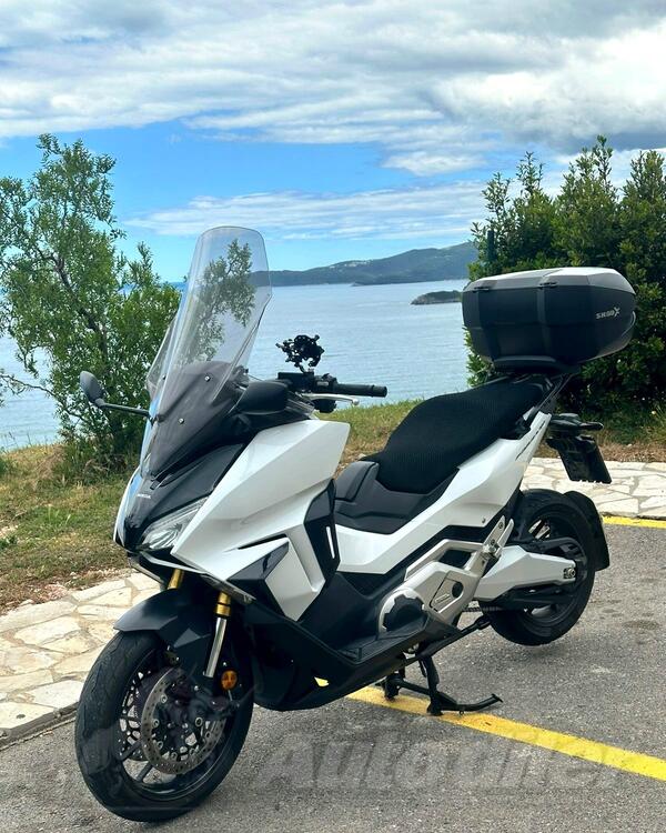 Honda - FORZA 750