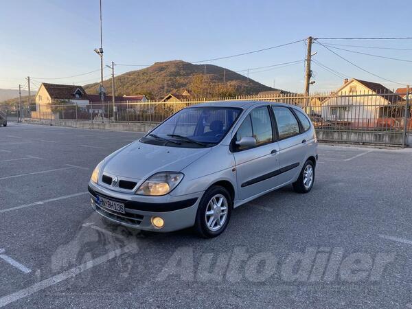 Renault - Scenic