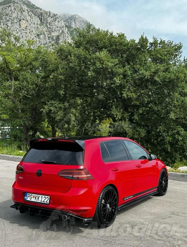 Volkswagen - Golf 7 - 2.0