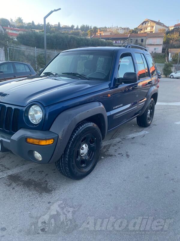 Jeep - Liberty - 2.8 crd