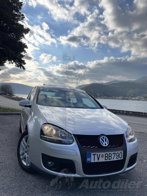 Volkswagen - Golf 5 - 1.9 TDI