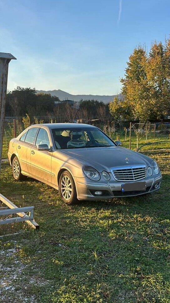 U djelovima Mercedes Benz - E 220 E220 CDI 125KW