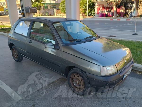 Renault - Clio - 1.9